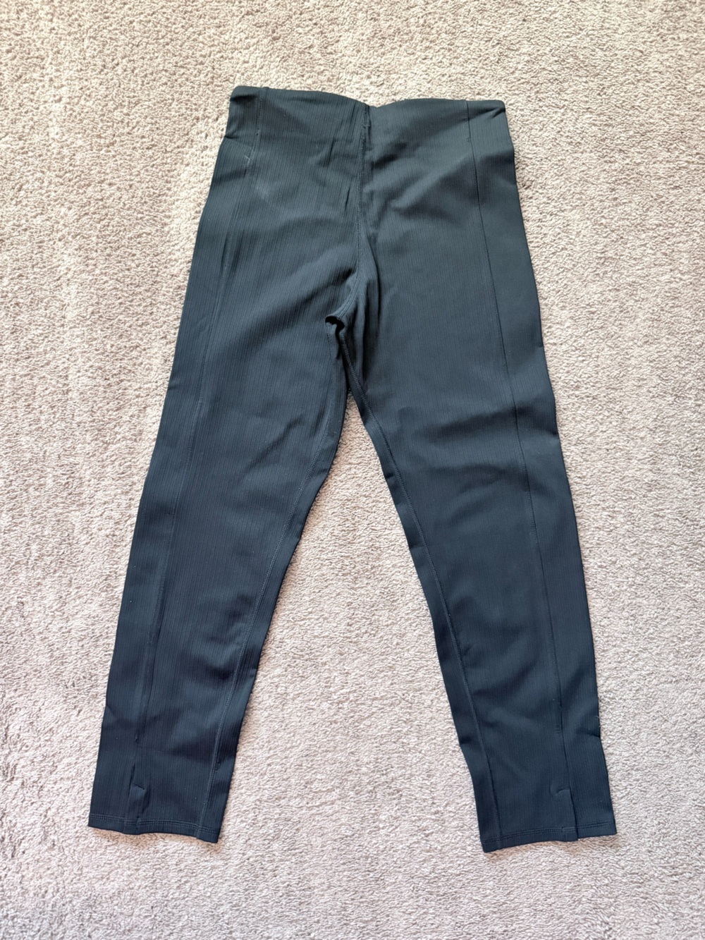 Senita Athletics Black Cropped Ankle commuter Leggings